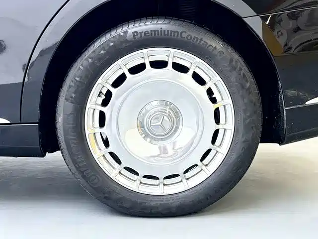 Mercedes-Benz S-Class — миниатюра 12