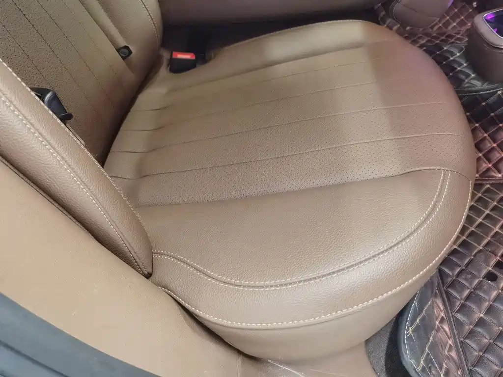 Mercedes-Benz E-Class — миниатюра 20