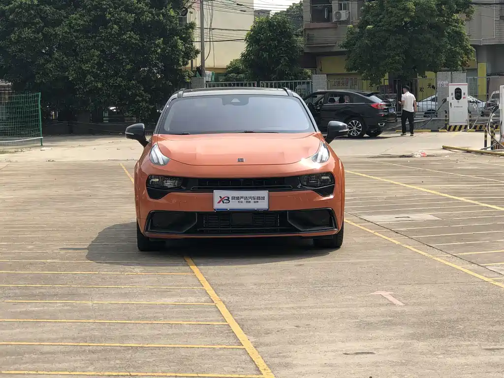 Lynk & Co 02 Hatchback — миниатюра 2
