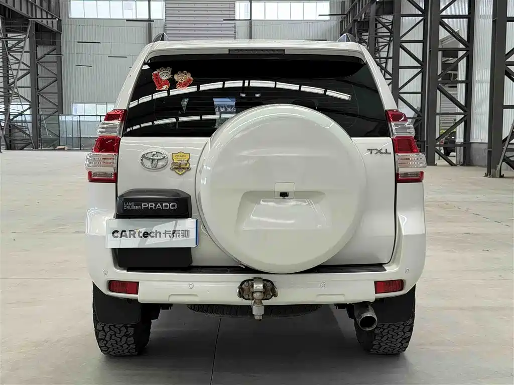 Toyota Land Cruiser Prado 2016 2.7L AT Standard