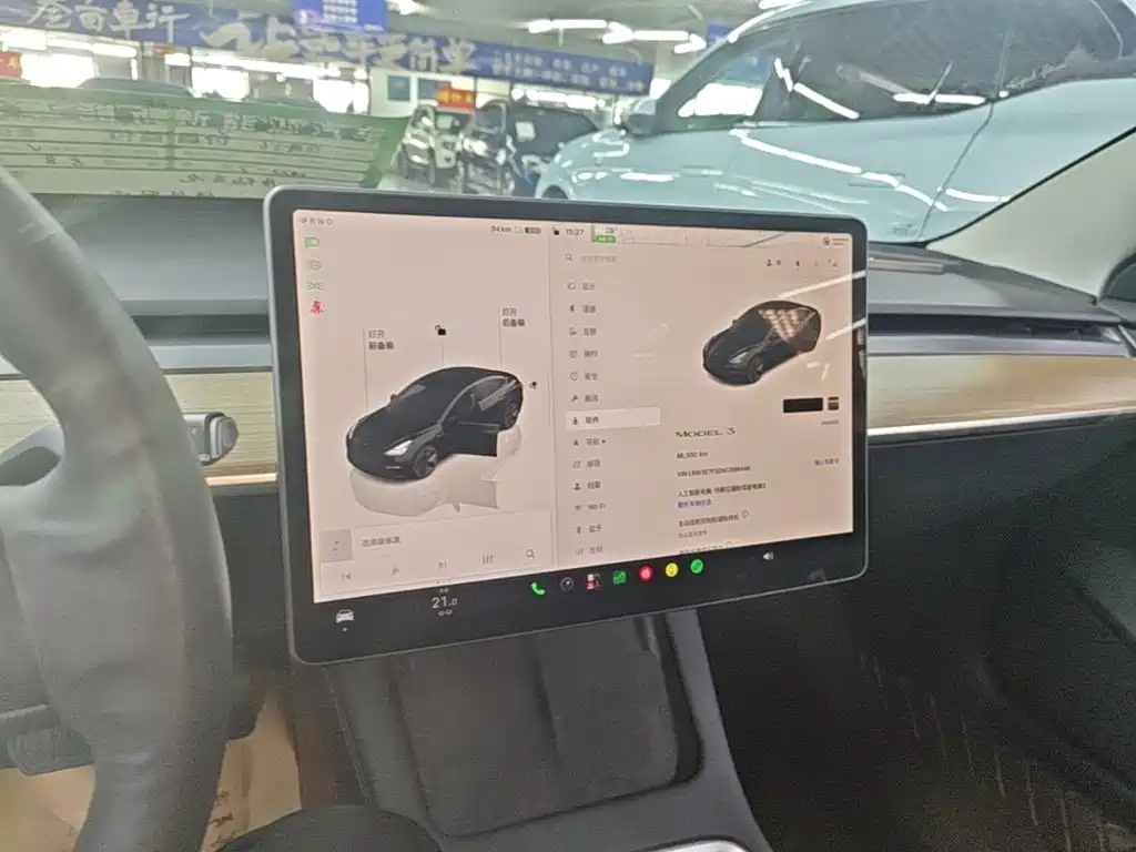 Tesla Model 3 — миниатюра 13
