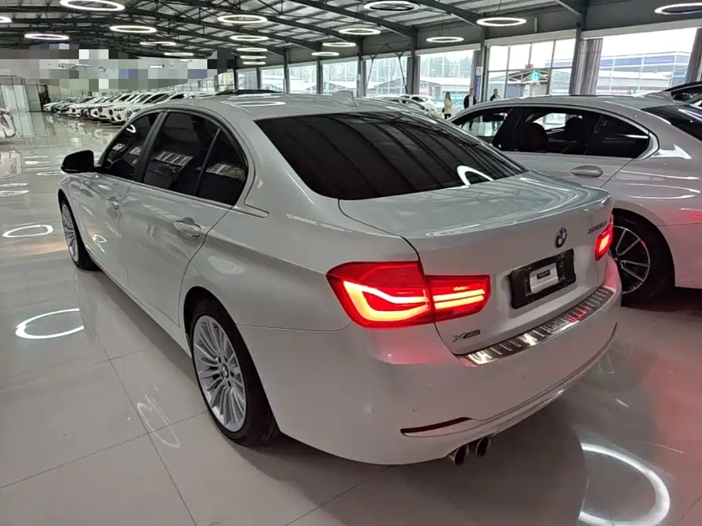 BMW 3 Series — миниатюра 5