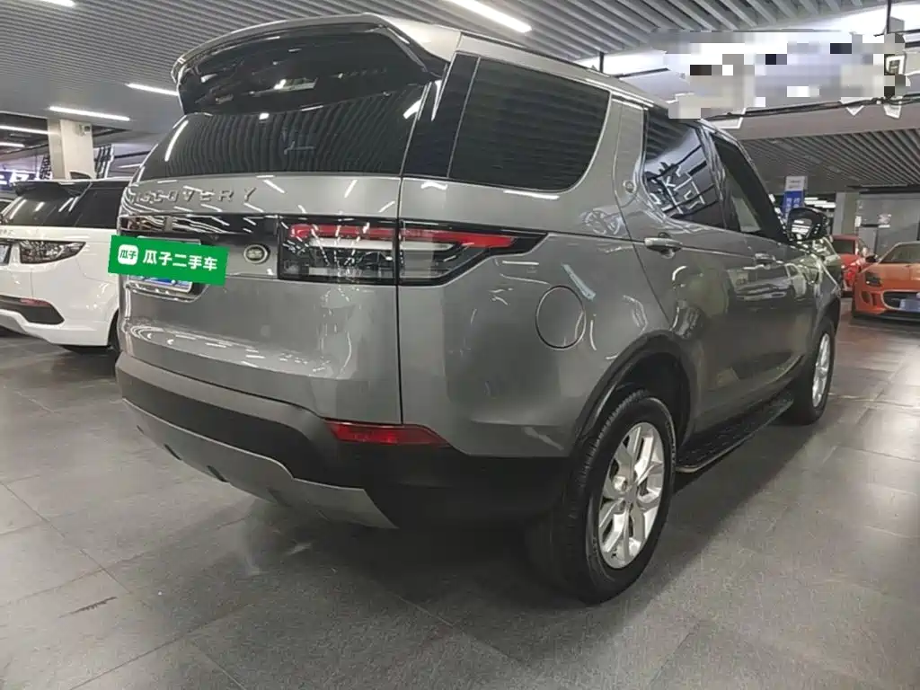 Land Rover Discovery — миниатюра 7
