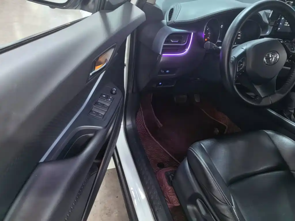 Toyota IZOA — миниатюра 16