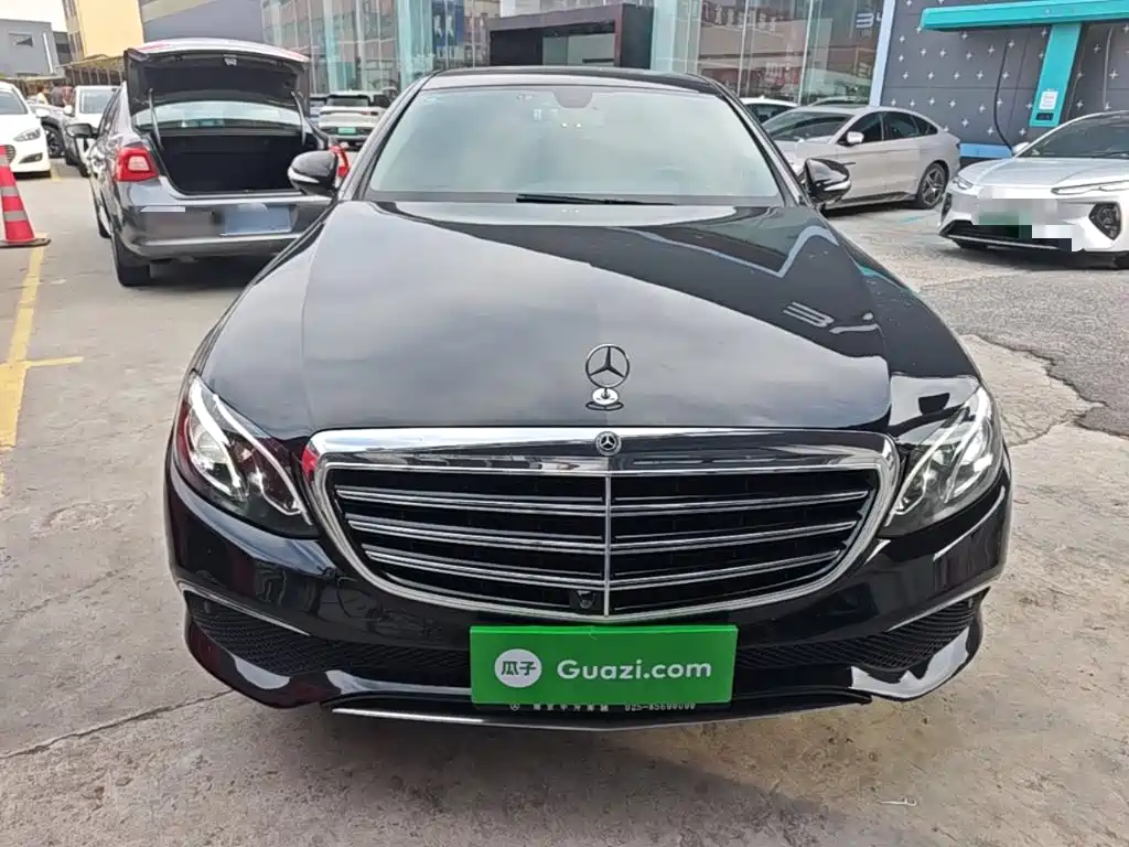 Mercedes-Benz E-Class — миниатюра 3