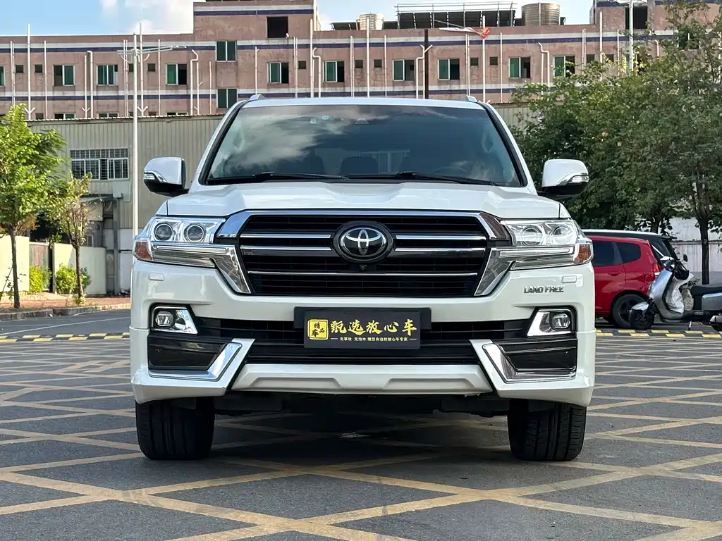 Toyota Land Cruiser — миниатюра 2