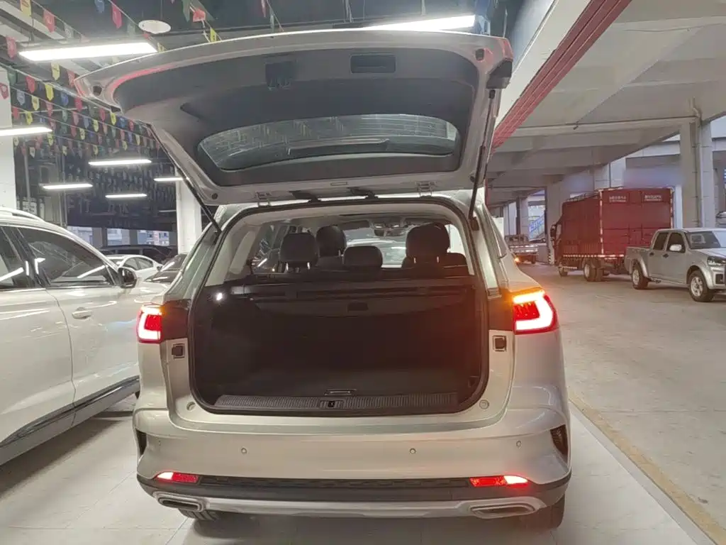 Roewe RX5 MAX — миниатюра 15