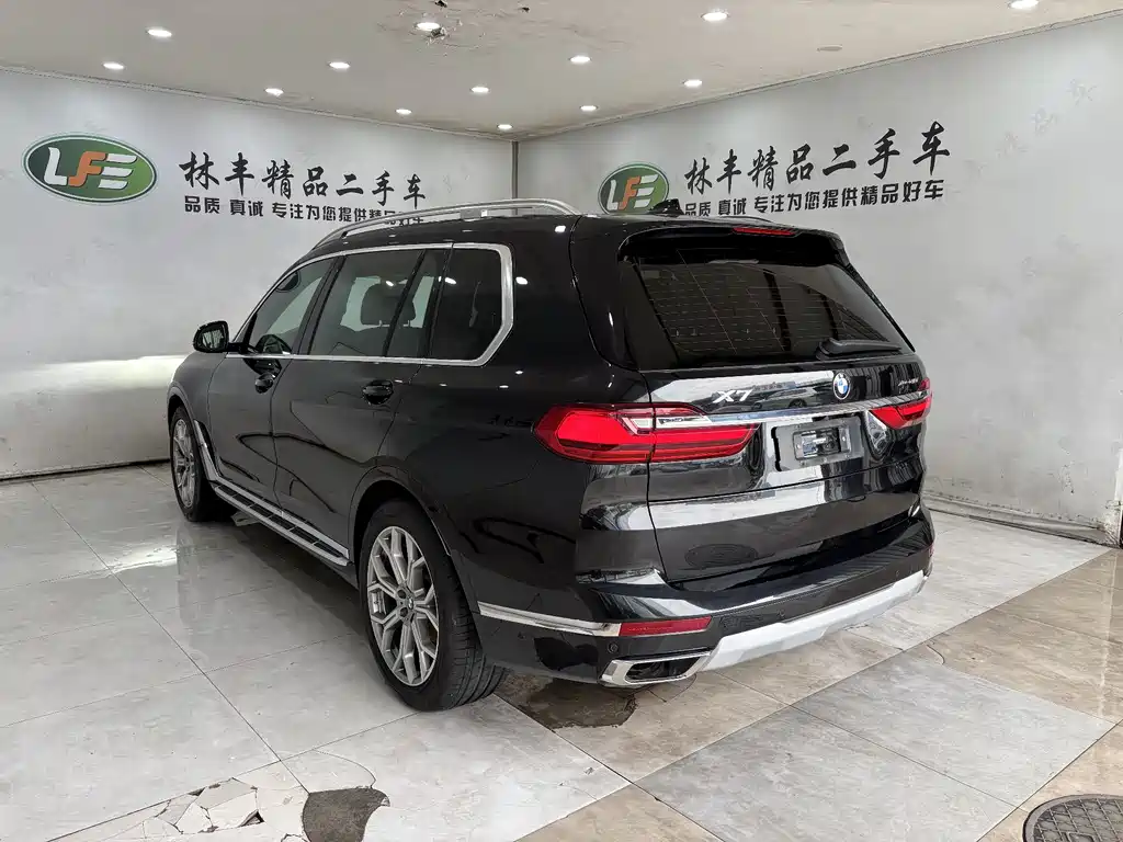 BMW X7 2021 xDrive40i Lead Luxury
