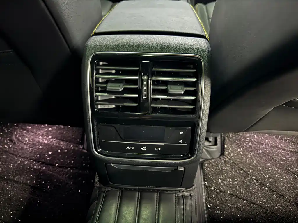 Volkswagen CC — миниатюра 8