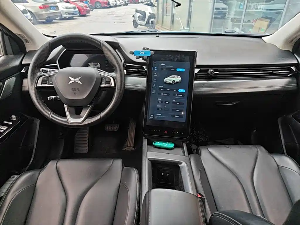 XPeng G3 — миниатюра 10