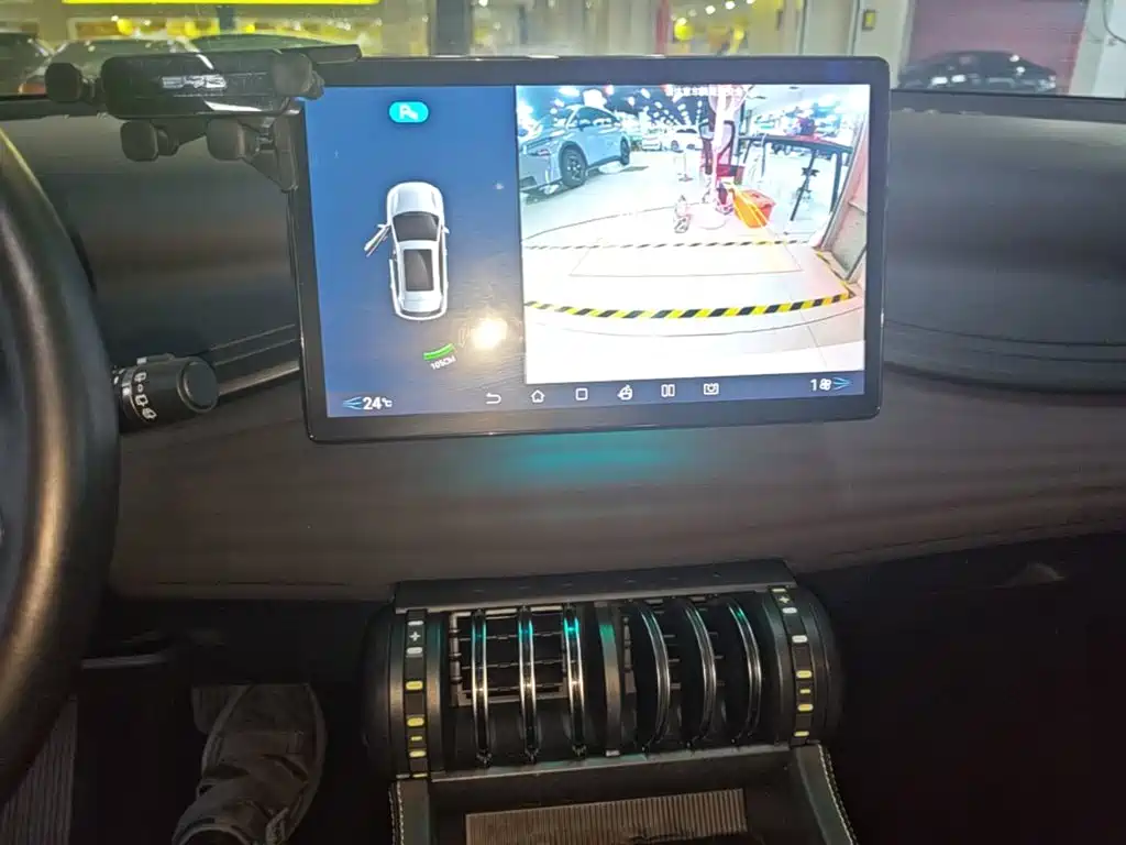 BYD Yuan Plus — миниатюра 13