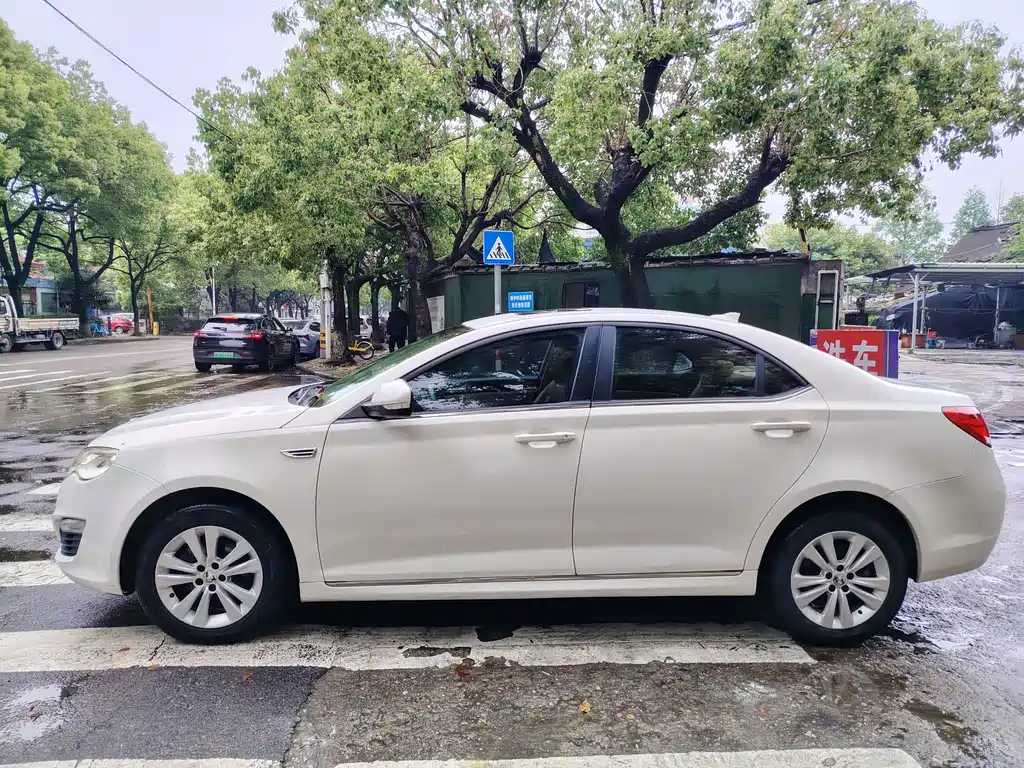 Roewe 550 2014 550S 1.8L AT