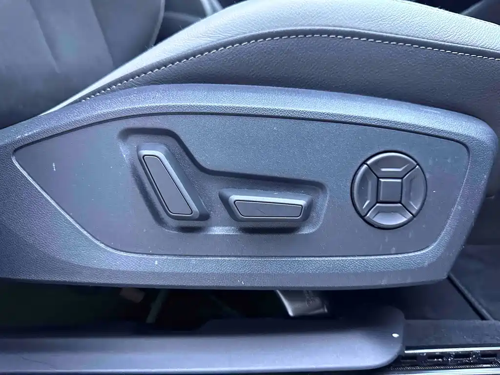 Audi Q3 — миниатюра 18