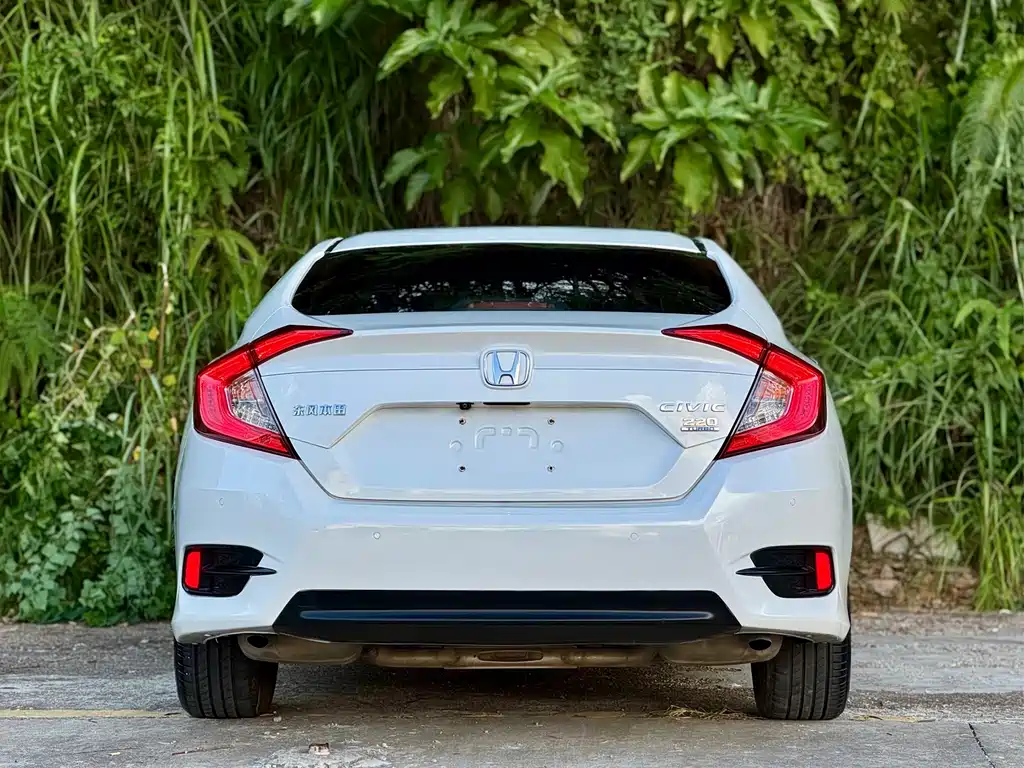 Honda Civic — миниатюра 5