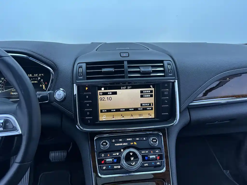 Lincoln Continental — миниатюра 19