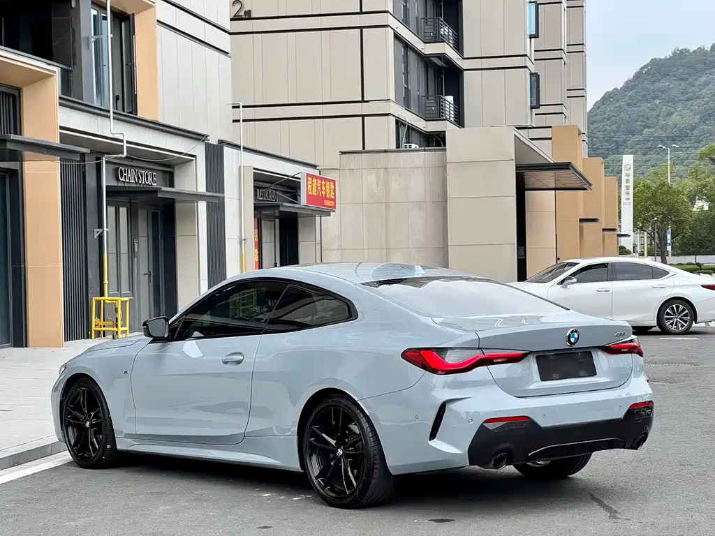 BMW 4 Series — миниатюра 4