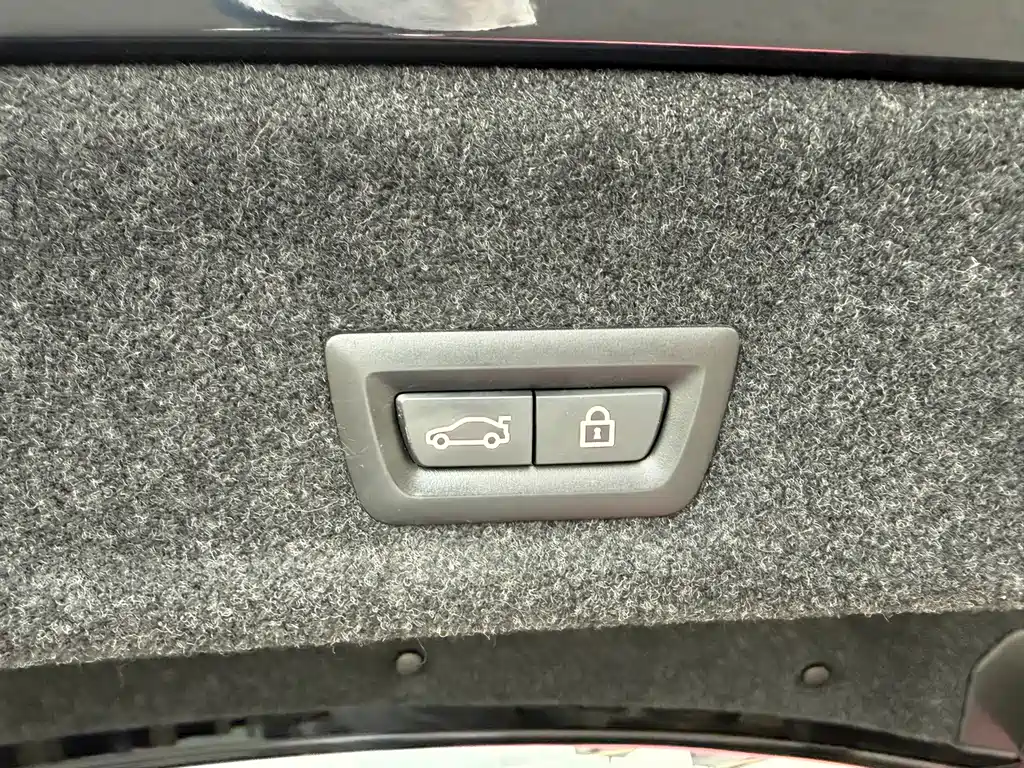 BMW 3 Series — миниатюра 18
