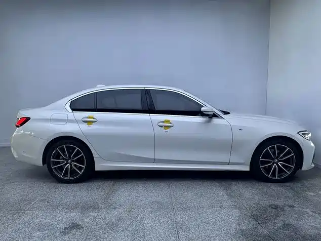 BMW 3 Series — миниатюра 4