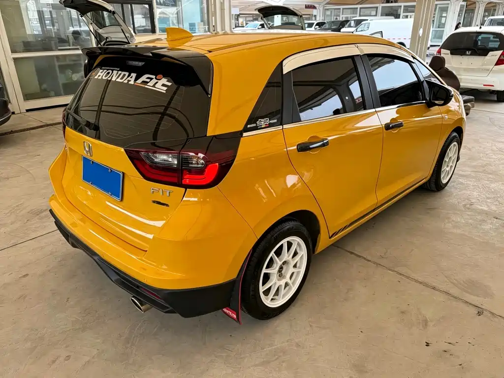 Honda Fit — миниатюра 16
