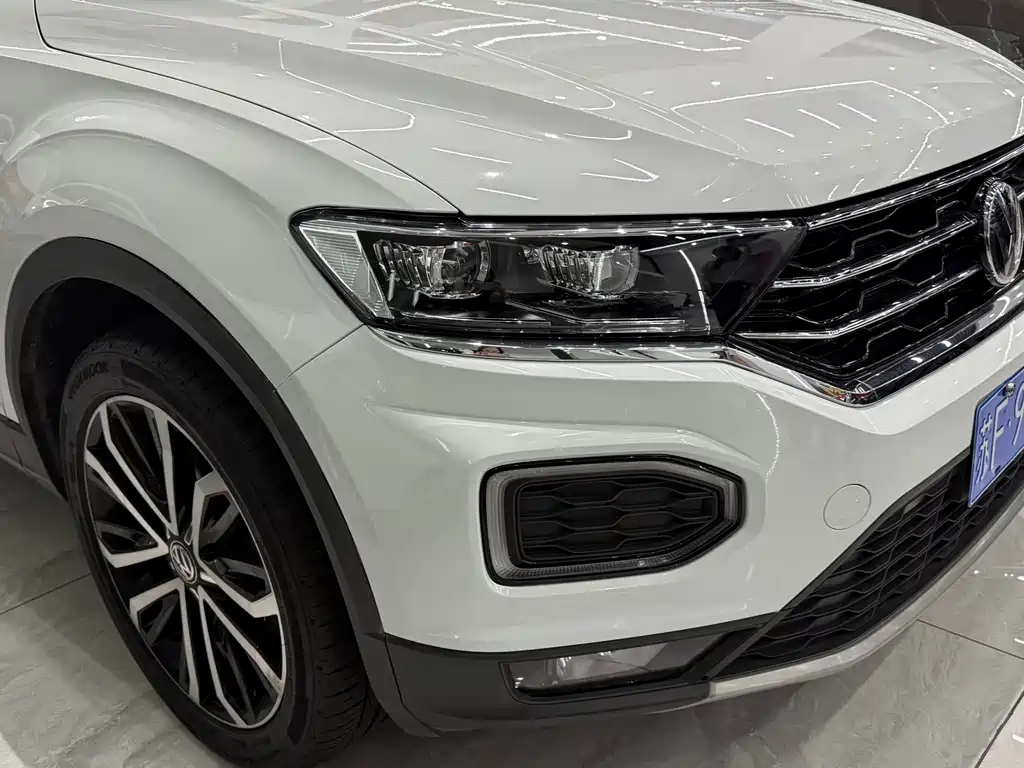 Volkswagen T-Roc — миниатюра 10