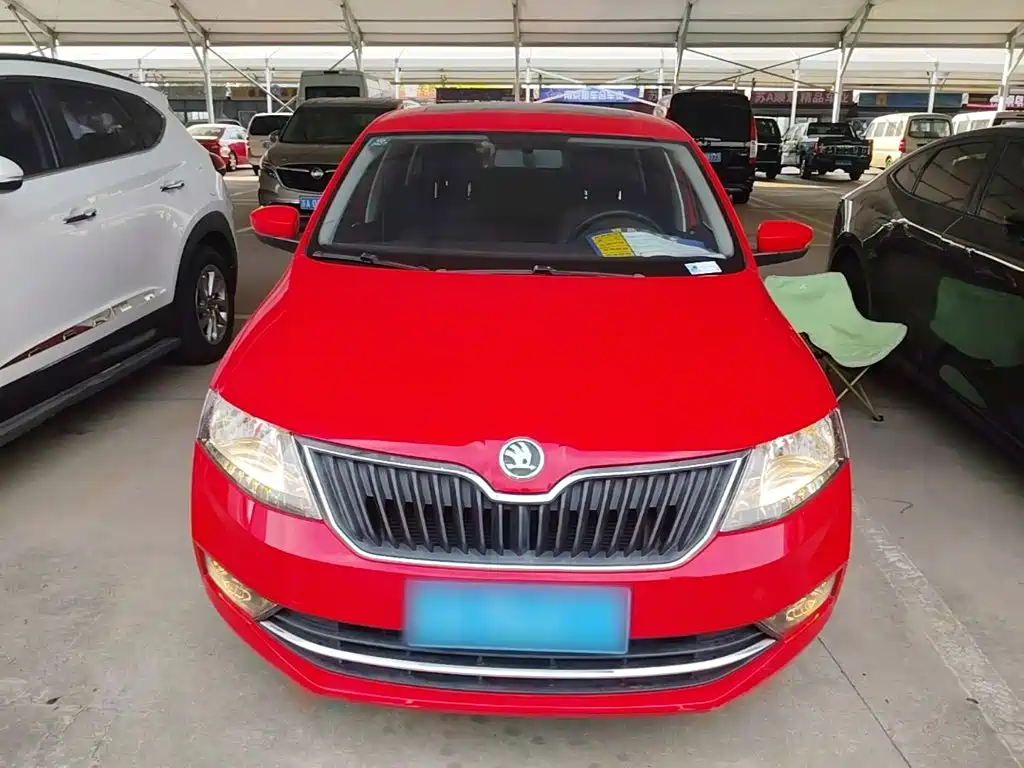 Skoda Rapid Spaceback — миниатюра 3