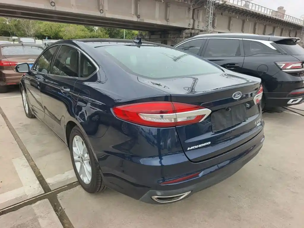 Ford Mondeo — миниатюра 5