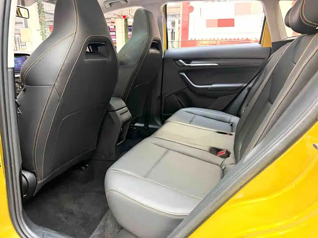 Skoda Kamiq — миниатюра 12
