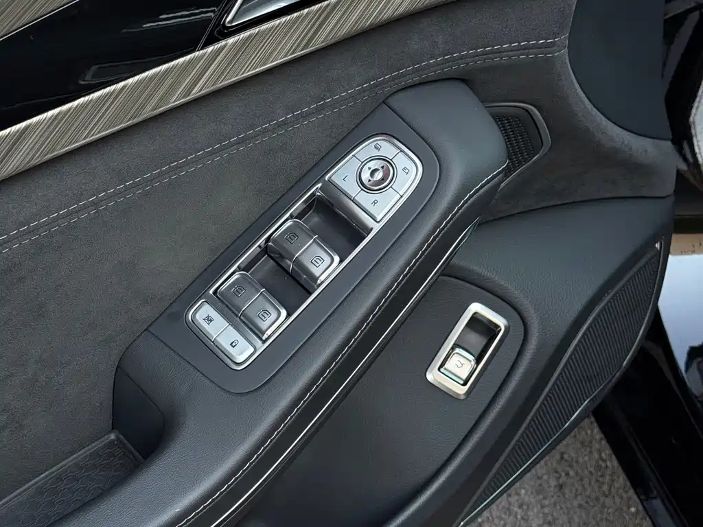 Hongqi Hongqi H9 — миниатюра 9