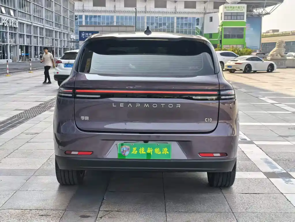 Leapmotor Leapmotor C10 — миниатюра 13