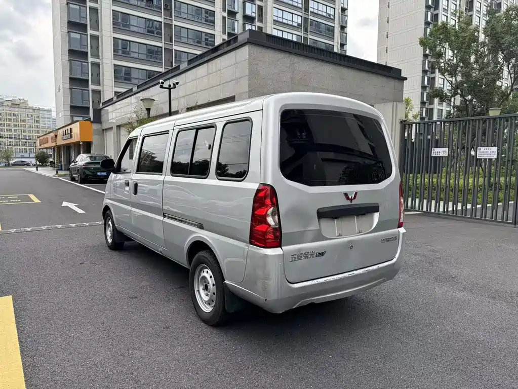 Wuling Rongguang EV — миниатюра 12