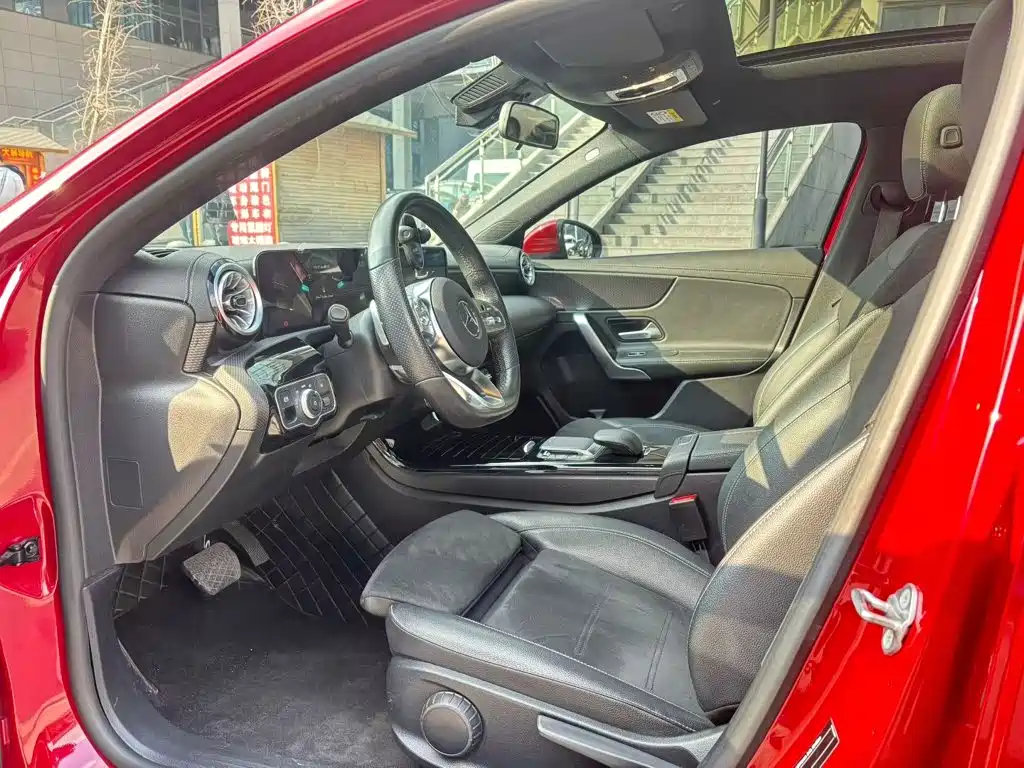 Mercedes-Benz A-Class A 2022 A 200 L Sport