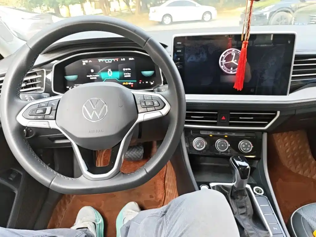 Volkswagen Sagitar — миниатюра 10