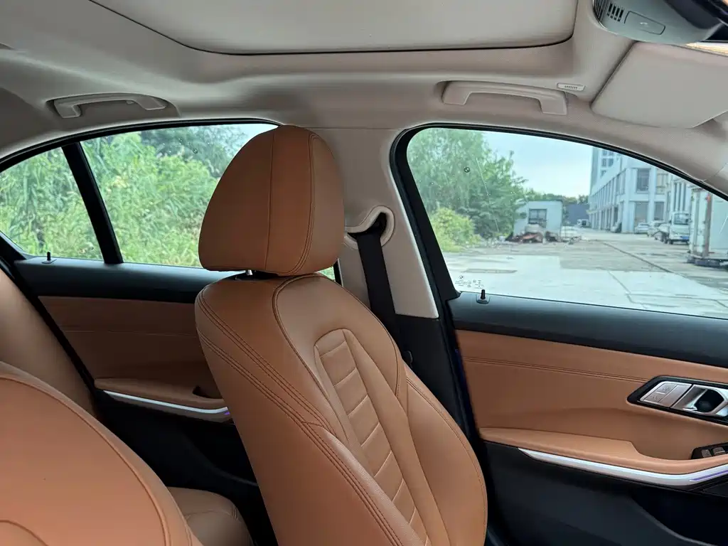 BMW 3 Series — миниатюра 15