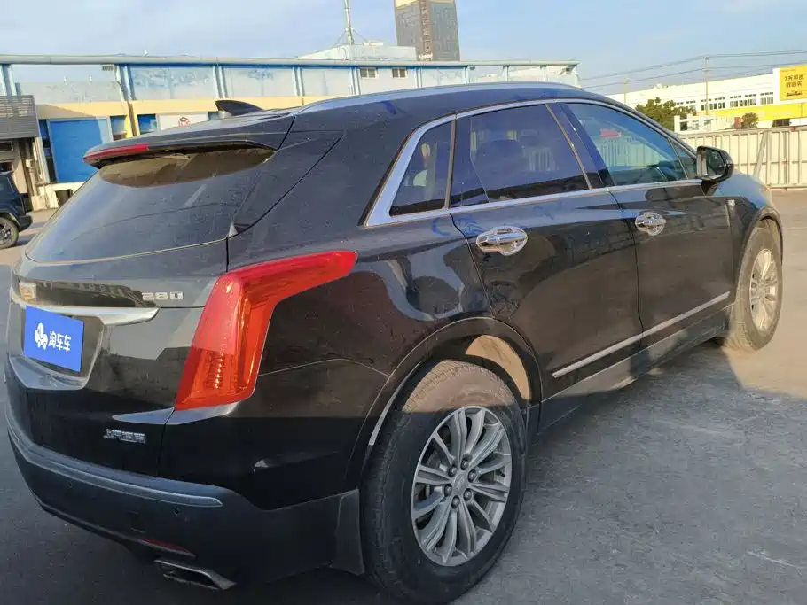 Cadillac XT5 — миниатюра 3