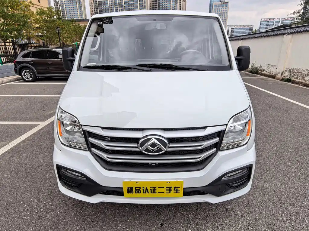 MAXUS V80 — миниатюра 2