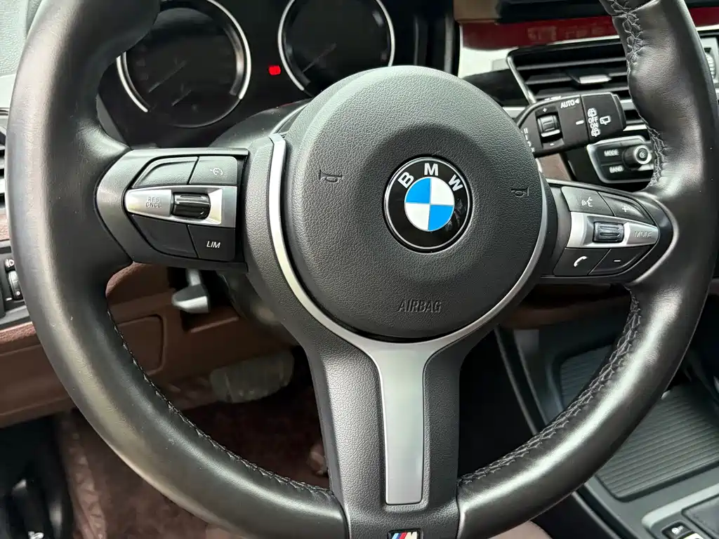 BMW X1 — миниатюра 20