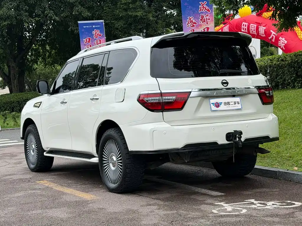 Nissan Patrol — миниатюра 4