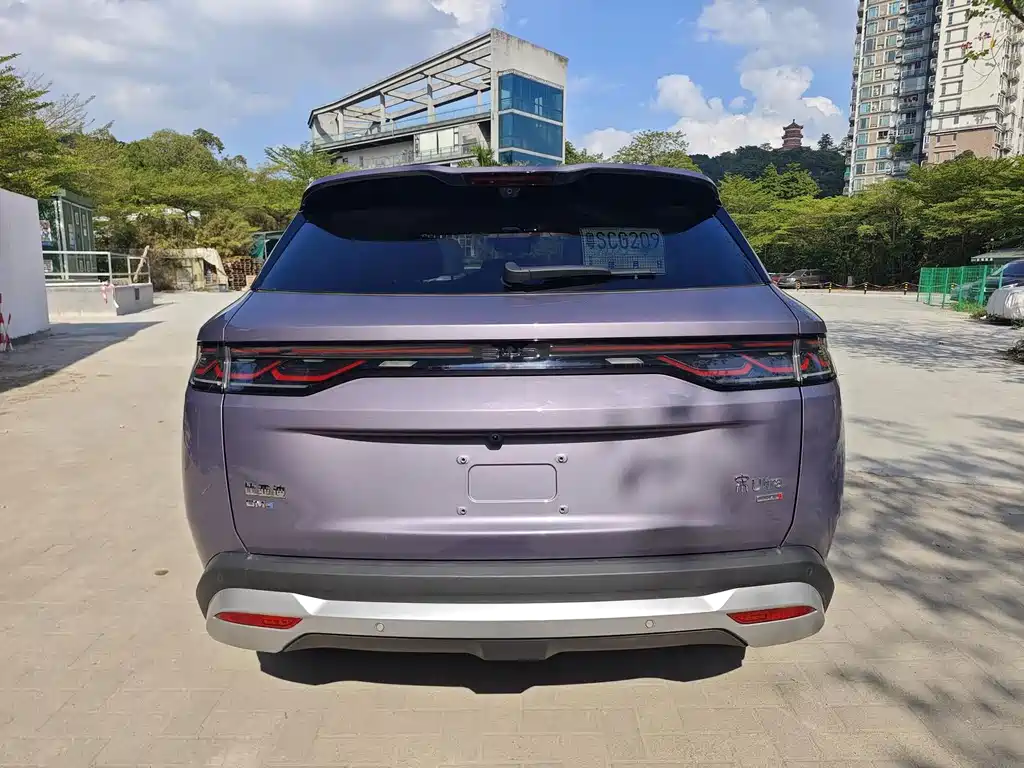 BYD Song Ultra — миниатюра 8