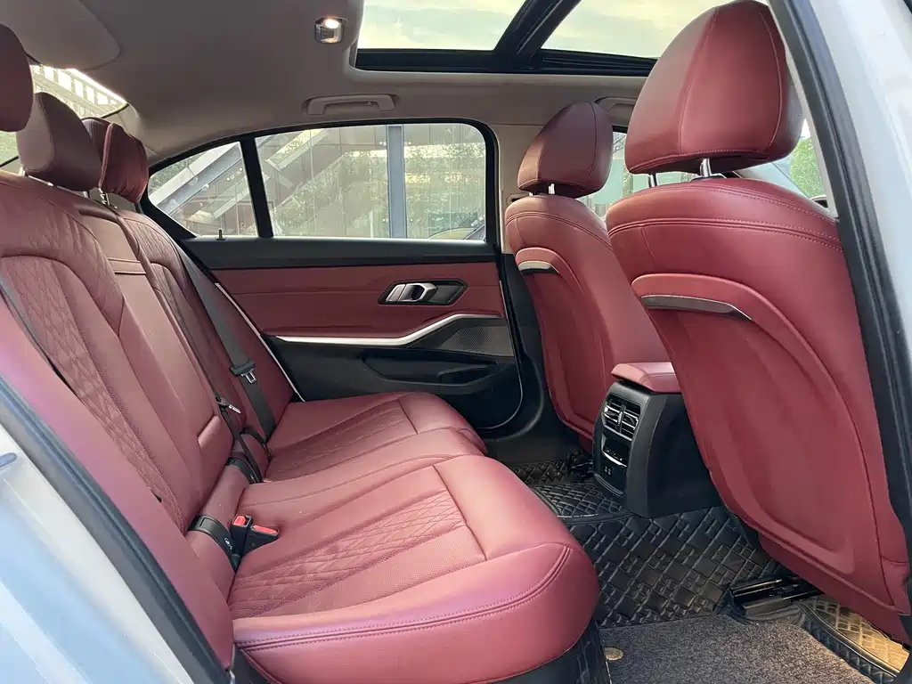 BMW 3 Series — миниатюра 14