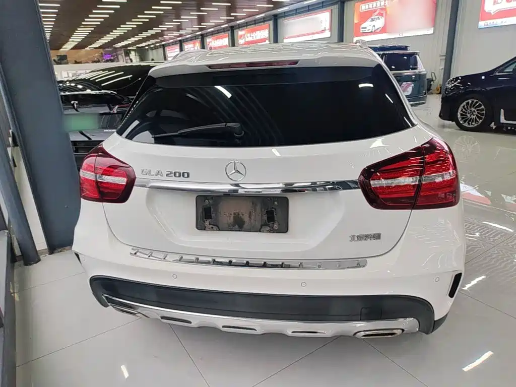 Mercedes-Benz GLA — миниатюра 6