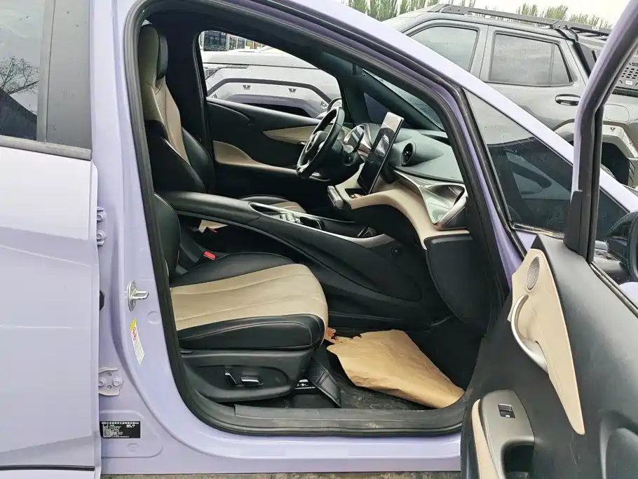 BYD Dolphin — миниатюра 8
