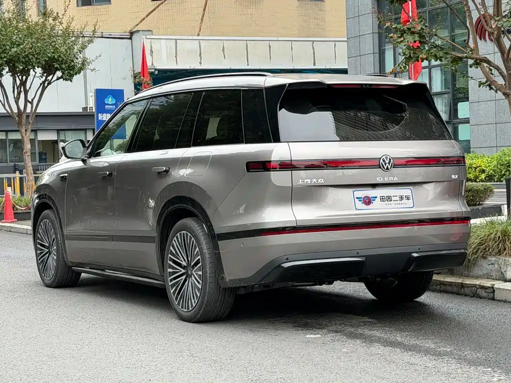 Volkswagen ID.ERA 9X — миниатюра 4