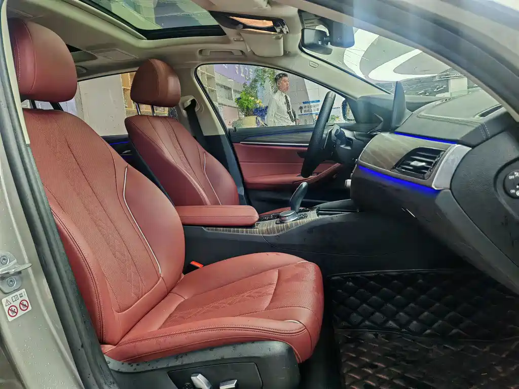 BMW 5 Series — миниатюра 16