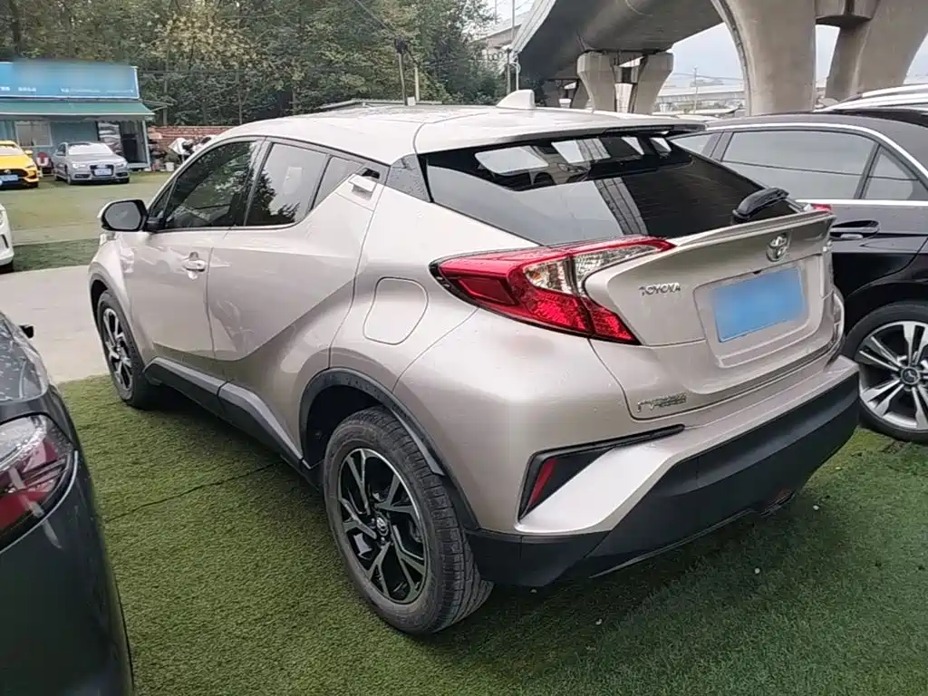 Toyota C-HR — миниатюра 5