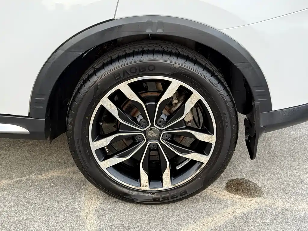Roewe RX5 — миниатюра 14