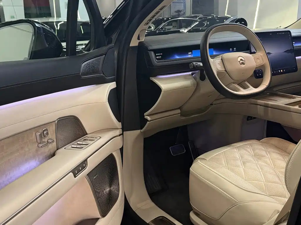 NIO ES8 — миниатюра 11