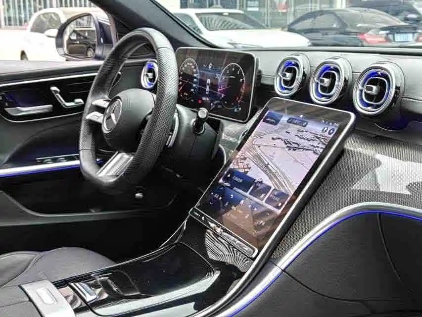 Mercedes-Benz C-Class — миниатюра 5