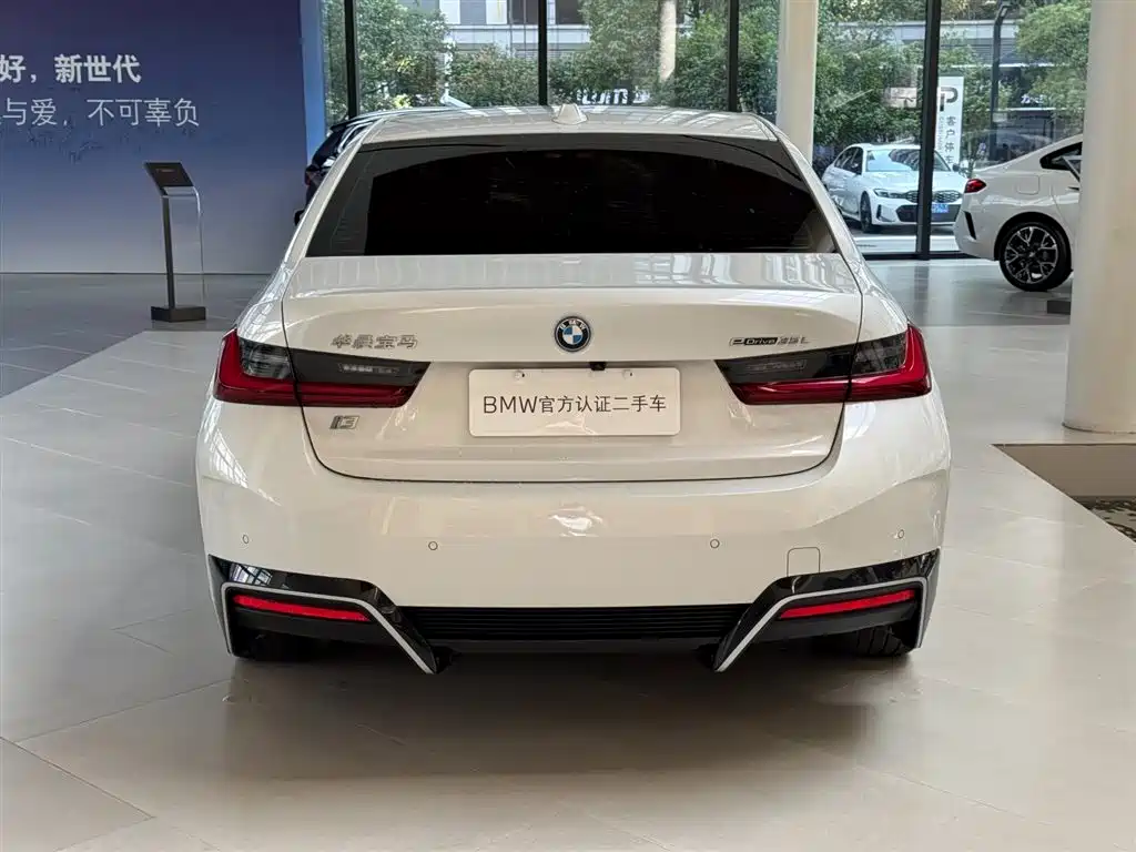 BMW i3 — миниатюра 13