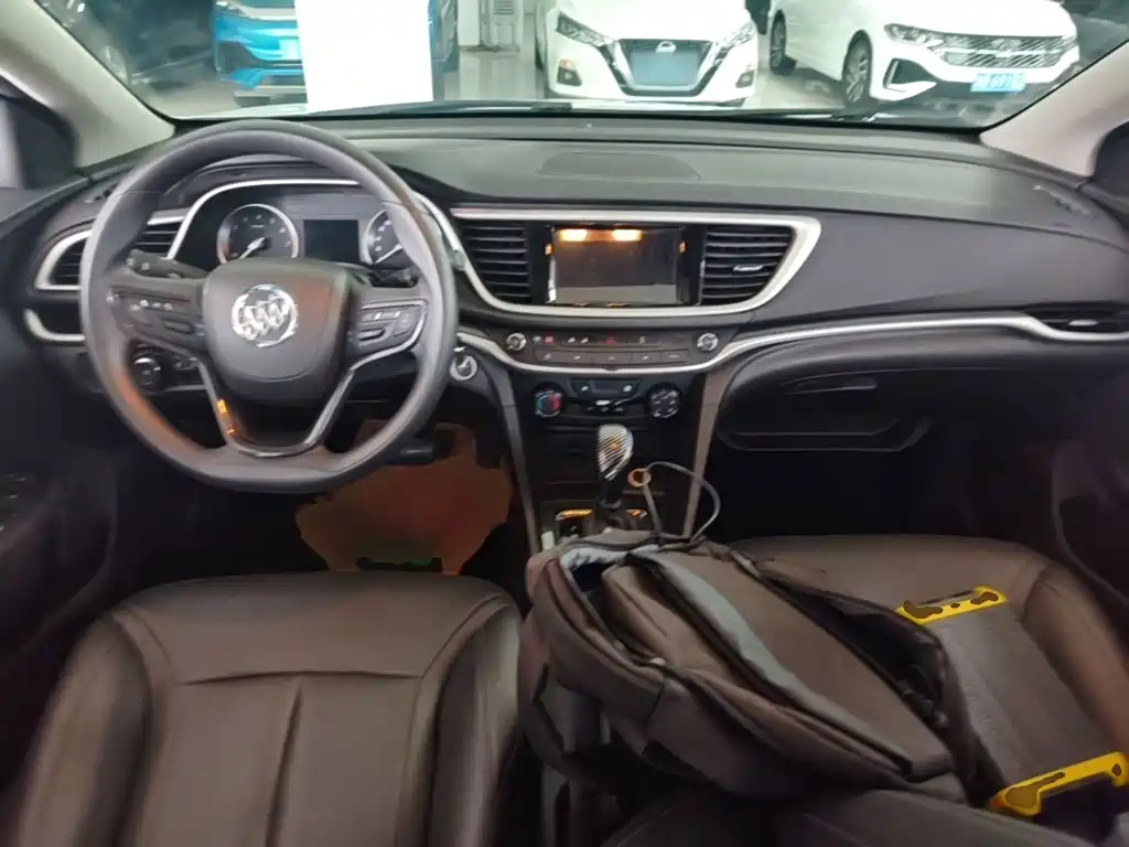 Buick Excelle — миниатюра 10