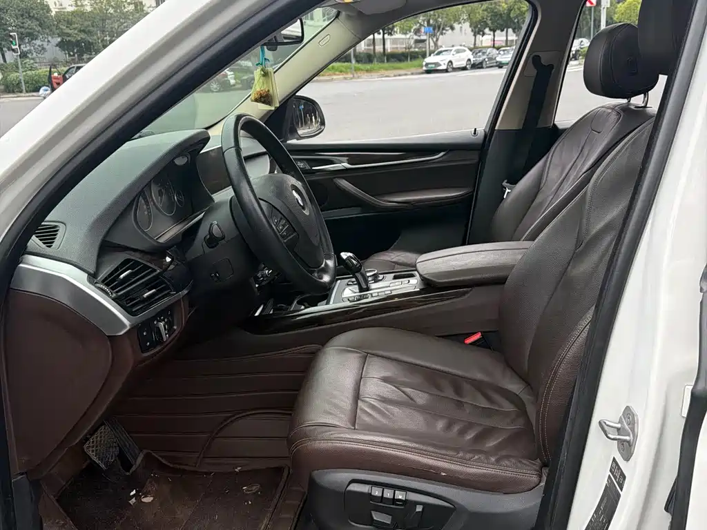 BMW X5 (Import) — миниатюра 12